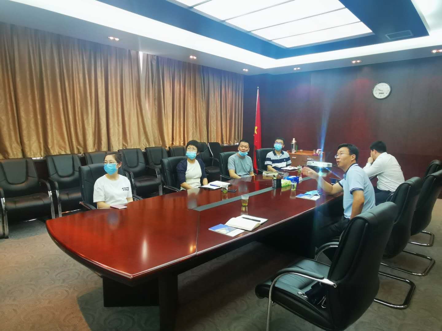 welcome新澳门财务总监孔幸峰率队访问北京市天竺综合保税区管理委员会